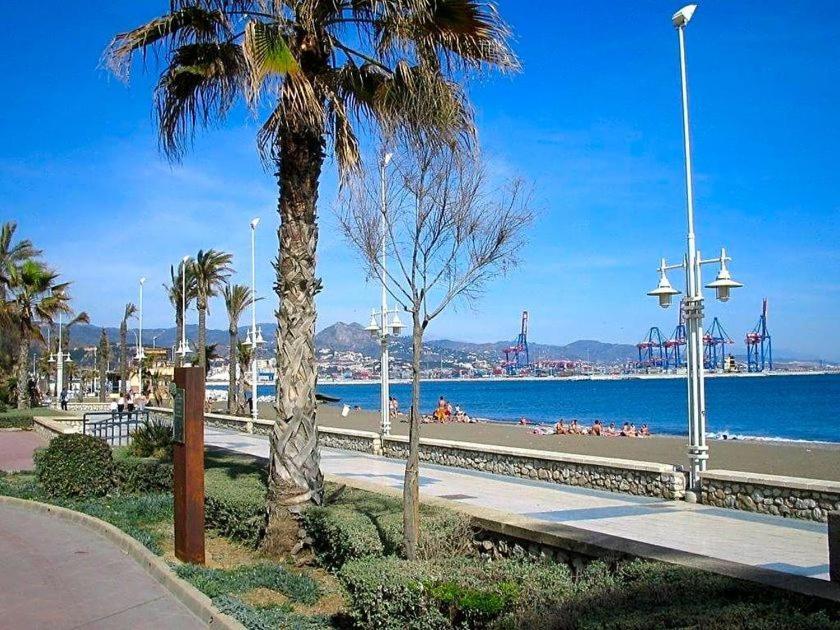 Guadalete Apartamentos マラガ エクステリア 写真